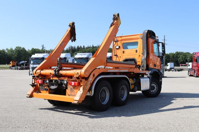 Mercedes-Benz Arocs 3353K ABSETZER - Nuožulnaus pakėlimo ant platformos sunkvežimis: foto 3 Mercedes-Benz Arocs 3353K ABSETZER - Nuožulnaus pakėlimo ant platformos sunkvežimis: foto 3