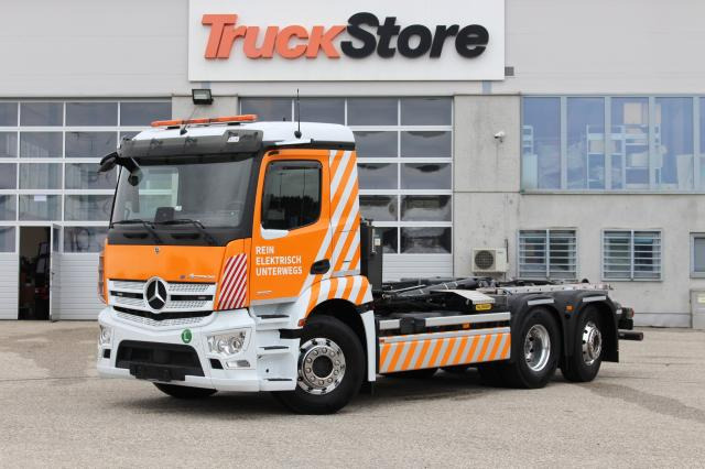Mercedes-Benz eActros 300 L - Hook-lift sunkvežimis: foto 1 Mercedes-Benz eActros 300 L - Hook-lift sunkvežimis: foto 1