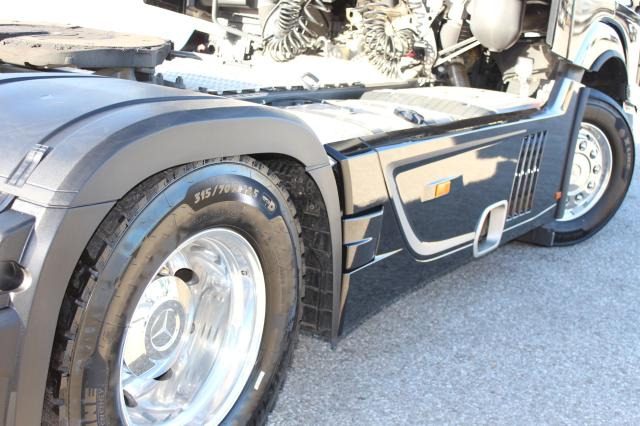 Mercedes-Benz Actros 1853LS ÖLRETARDER - Vilkikas: foto 5 Mercedes-Benz Actros 1853LS ÖLRETARDER - Vilkikas: foto 5