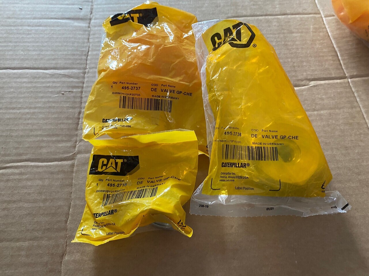 O&K Terex RH120E Cat 6030 RH340 6060 Valves 495-2736 495-2737 495-2738 - Atsarginės dalys: foto 1 O&K Terex RH120E Cat 6030 RH340 6060 Valves 495-2736 495-2737 495-2738 - Atsarginės dalys: foto 1
