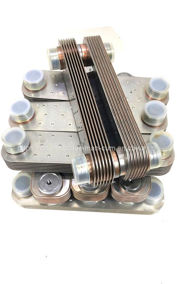 FPT IVECO CASE Cursor9 Euro 6 F2CFE612 A/B/D F2CFE614A*B041/F2CGE614F*V004 5802431166 OIL COOLER CORE 504127469 504130575 5801389774 - Alyvos aušintuvas - Sunkvežimis: foto 4 FPT IVECO CASE Cursor9 Euro 6 F2CFE612 A/B/D F2CFE614A*B041/F2CGE614F*V004 5802431166 OIL COOLER CORE 504127469 504130575 5801389774 - Alyvos aušintuvas - Sunkvežimis: foto 4
