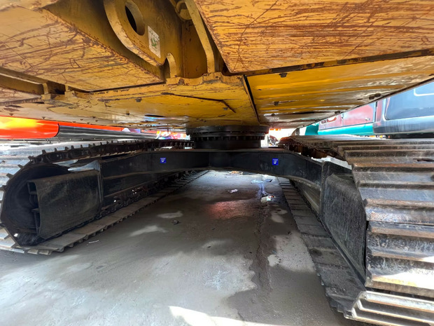 Vikšrinis ekskavatorius 2020 Caterpillar 323D: foto 15
