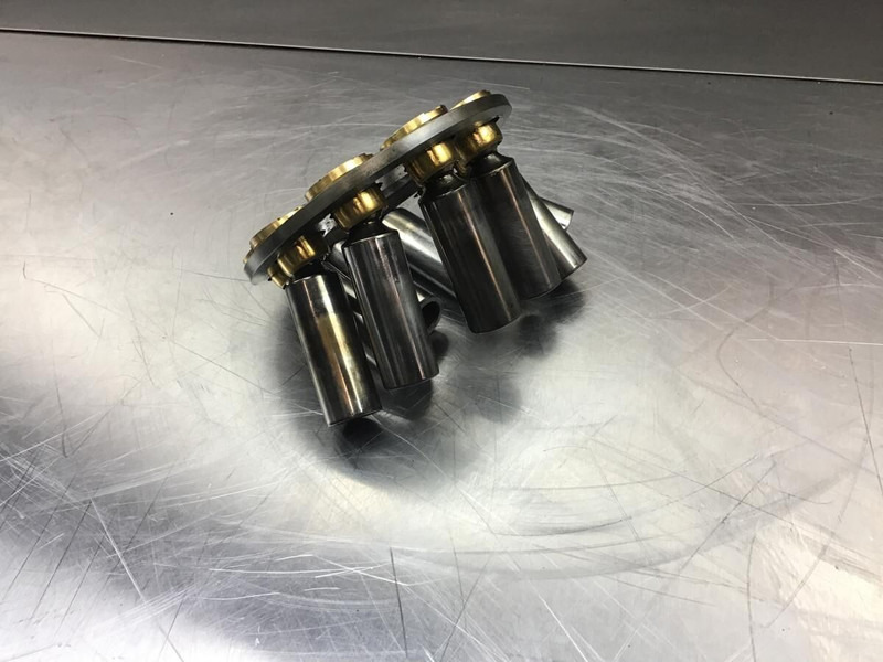 Liebherr A309 Li / A311 Li / A312 / A312 Li / A314 Li / A316 Li / A900C / A900 / A902 ZW / A902 Li / A902 INDUSTRIAL / A904 Li / A904C Li - Variklis ir dalys: foto 3 Liebherr A309 Li / A311 Li / A312 / A312 Li / A314 Li / A316 Li / A900C / A900 / A902 ZW / A902 Li / A902 INDUSTRIAL / A904 Li / A904C Li - Variklis ir dalys: foto 3