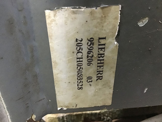 Liebherr Acces Ladder - Kabina ir interjeras: foto 1 Liebherr Acces Ladder - Kabina ir interjeras: foto 1