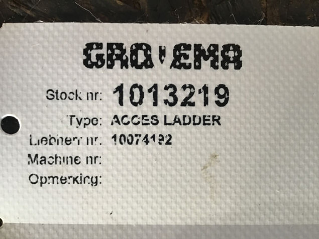 Liebherr Acces Ladder - Kabina ir interjeras: foto 3 Liebherr Acces Ladder - Kabina ir interjeras: foto 3