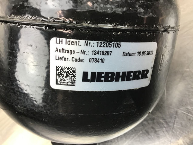 Nauja Elektros sistema Liebherr Accumulator: foto 6