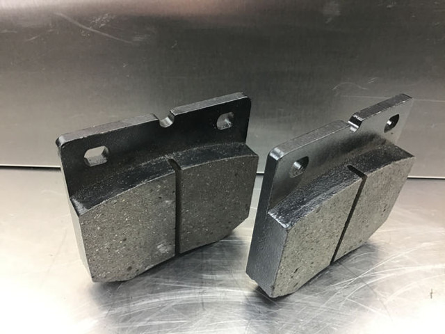 Liebherr Brake lining - Diskinės stabdžių kaladėlės: foto 1 Liebherr Brake lining - Diskinės stabdžių kaladėlės: foto 1