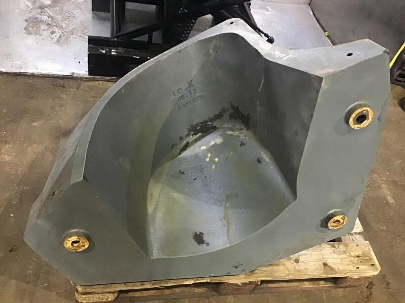 Liebherr Counterweight Left - Atsvara - Žemės ūkio technika: foto 2 Liebherr Counterweight Left - Atsvara - Žemės ūkio technika: foto 2