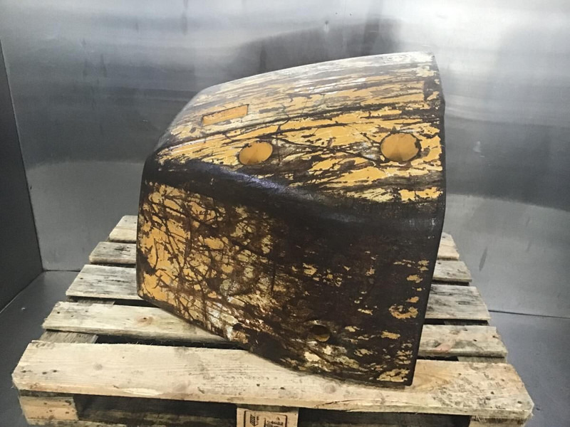 Liebherr Counterweight Right - Atsvara - Žemės ūkio technika: foto 2 Liebherr Counterweight Right - Atsvara - Žemės ūkio technika: foto 2