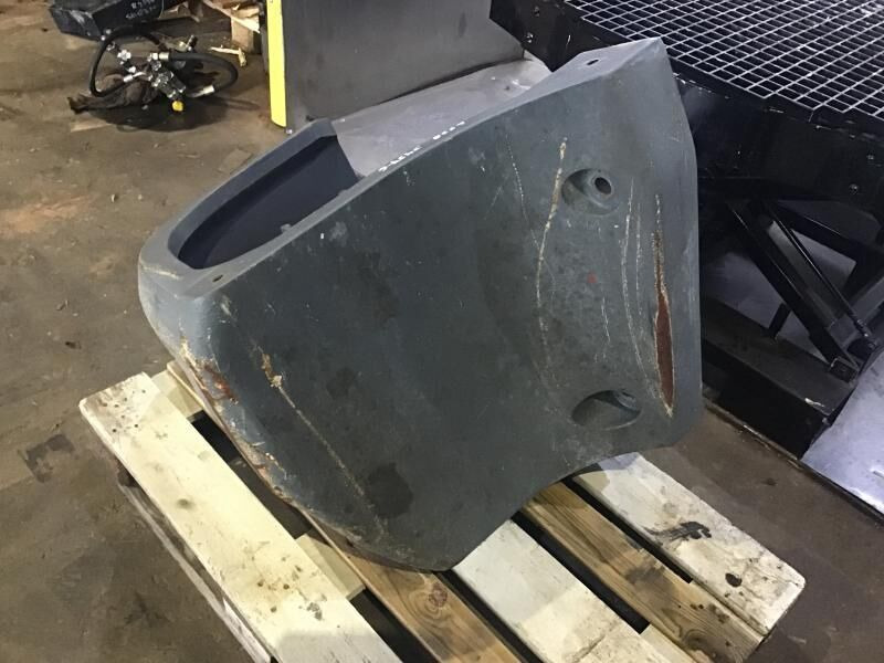 Liebherr Counterweight Right - Atsvara - Statybinė technika: foto 1 Liebherr Counterweight Right - Atsvara - Statybinė technika: foto 1