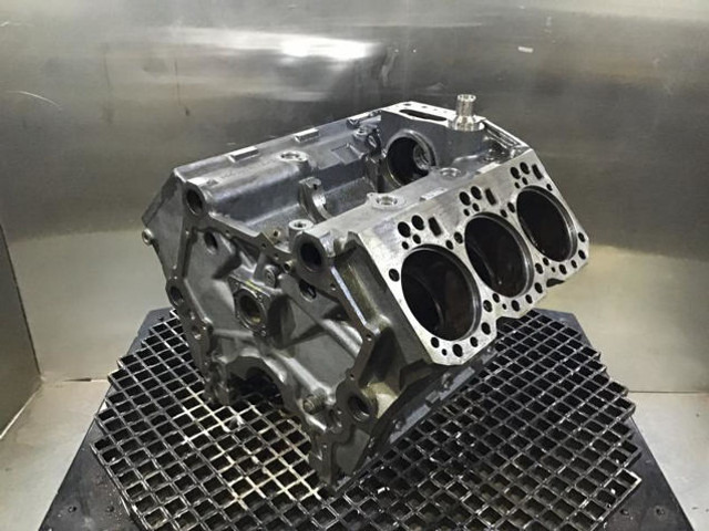 Liebherr Crankcase - Oro įsiurbimo vamzdis: foto 5 Liebherr Crankcase - Oro įsiurbimo vamzdis: foto 5