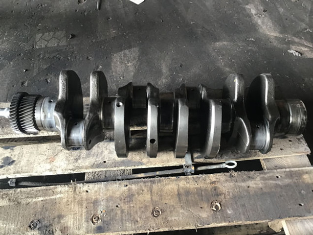 Liebherr Crankshaft D904/D914 - Alkūninis velenas: foto 1 Liebherr Crankshaft D904/D914 - Alkūninis velenas: foto 1