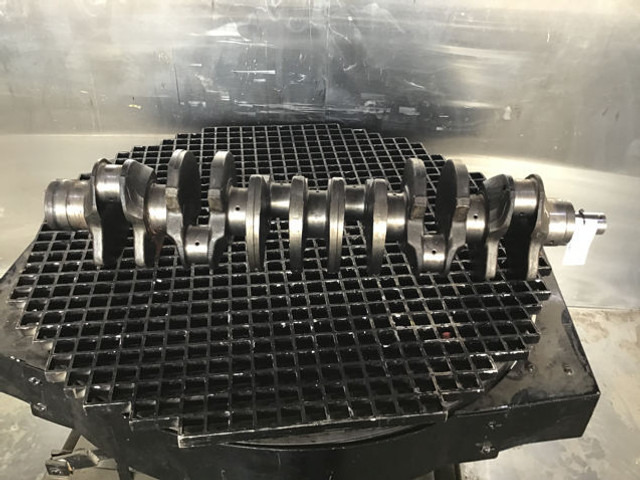 Liebherr Crankshaft D926 - Alkūninis velenas: foto 4 Liebherr Crankshaft D926 - Alkūninis velenas: foto 4