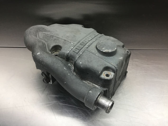 Liebherr Cylinderhead Cover - Cilindrų blokas: foto 1 Liebherr Cylinderhead Cover - Cilindrų blokas: foto 1