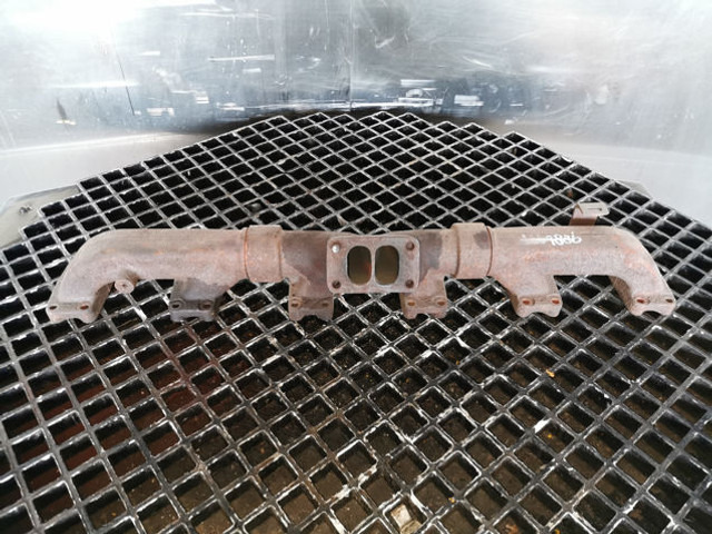 Liebherr Exhaust Pipe - Išmetimo vamzdis: foto 5 Liebherr Exhaust Pipe - Išmetimo vamzdis: foto 5