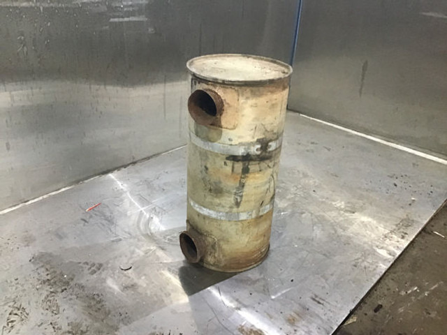 Liebherr Exhaust Silencer - Duslintuvas: foto 4 Liebherr Exhaust Silencer - Duslintuvas: foto 4