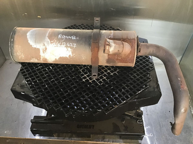 Liebherr Exhaust Silencer - Duslintuvas: foto 4 Liebherr Exhaust Silencer - Duslintuvas: foto 4