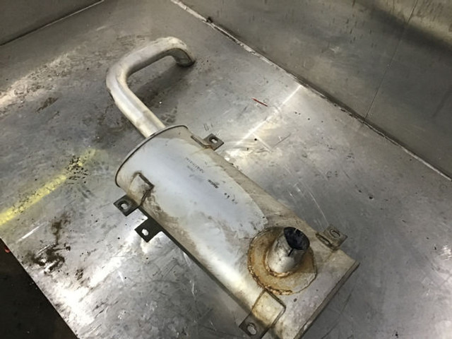 Liebherr Exhaust Silencer - Duslintuvas: foto 3 Liebherr Exhaust Silencer - Duslintuvas: foto 3