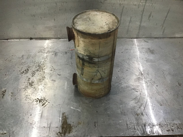Liebherr Exhaust Silencer - Duslintuvas: foto 2 Liebherr Exhaust Silencer - Duslintuvas: foto 2