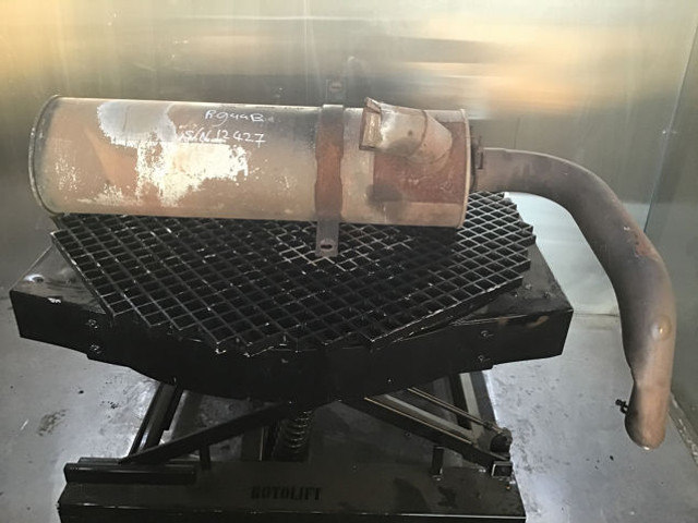 Liebherr Exhaust Silencer - Duslintuvas: foto 1 Liebherr Exhaust Silencer - Duslintuvas: foto 1