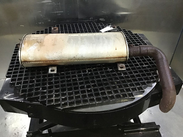 Liebherr Exhaust Silencer - Duslintuvas: foto 1 Liebherr Exhaust Silencer - Duslintuvas: foto 1