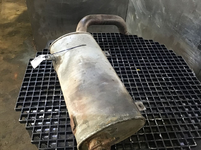 Liebherr Exhaust Silencer - Duslintuvas: foto 1 Liebherr Exhaust Silencer - Duslintuvas: foto 1