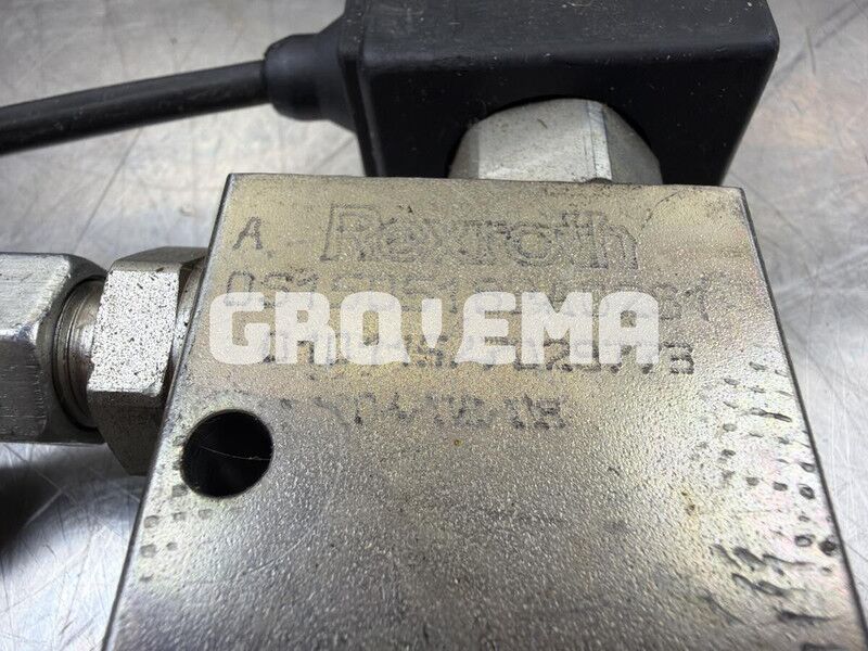 Liebherr R900 Li / R914B / R912 Li / R904 / A904C Li / A904 Li - Hidraulika: foto 4 Liebherr R900 Li / R914B / R912 Li / R904 / A904C Li / A904 Li - Hidraulika: foto 4