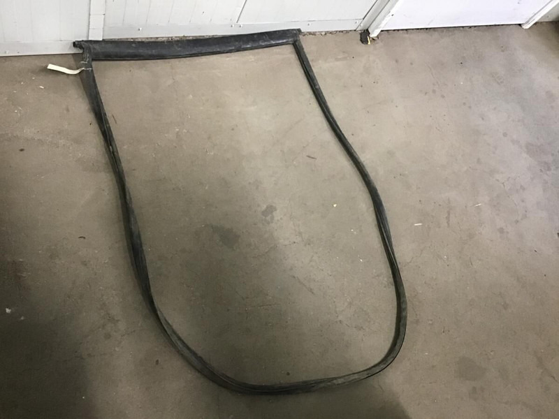 Liebherr R900 Li / R914B / R912 Li / R904 / R902 Li / R922 / A904 Li / A904 INDUSTRIAL / A902 Li / A900C Li / A900B Li / A900 ZW / A900 L - Kabina ir interjeras: foto 2 Liebherr R900 Li / R914B / R912 Li / R904 / R902 Li / R922 / A904 Li / A904 INDUSTRIAL / A902 Li / A900C Li / A900B Li / A900 ZW / A900 L - Kabina ir interjeras: foto 2