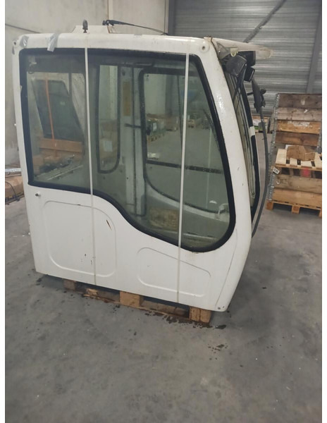 Liebherr R914B / R904 / A904 Li / A924B Li / A924 li / A914 Li / A934 Li / A934B Li / A944B Li / A914B Li / R914 / R924 / R924 B / R934 - Kabina ir interjeras: foto 1 Liebherr R914B / R904 / A904 Li / A924B Li / A924 li / A914 Li / A934 Li / A934B Li / A944B Li / A914B Li / R914 / R924 / R924 B / R934 - Kabina ir interjeras: foto 1