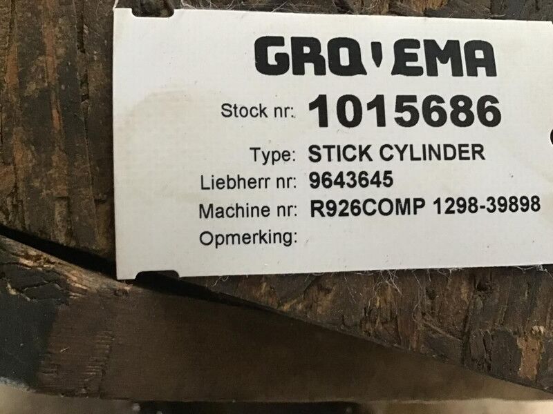 Liebherr R926 COMP / R926 K-LC / R924 COMPACT - Hidraulinis cilindras: foto 2 Liebherr R926 COMP / R926 K-LC / R924 COMPACT - Hidraulinis cilindras: foto 2