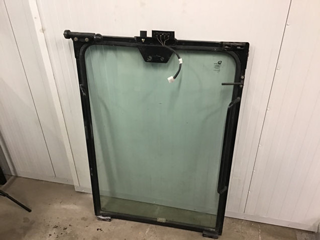 Liebherr Window Glass - Langas ir dalys: foto 4 Liebherr Window Glass - Langas ir dalys: foto 4