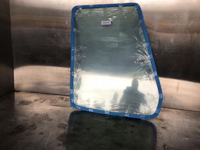 Liebherr Window Glass - Langas ir dalys: foto 3 Liebherr Window Glass - Langas ir dalys: foto 3