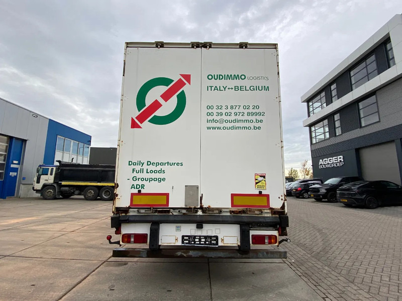 Krone SD 27 / Closed Box / Mercedes + Disc - Furgonas puspriekabė: foto 2 Krone SD 27 / Closed Box / Mercedes + Disc - Furgonas puspriekabė: foto 2