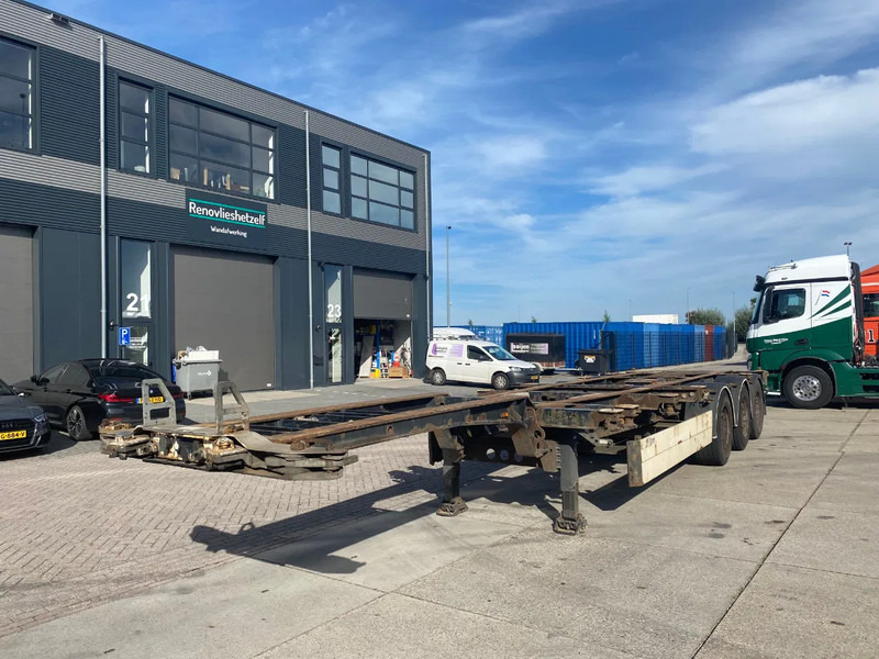 Schmitz Cargobull SCF 24 Chassis / SAF + Disc / 2x Extendable / Lift Axle - Konteineris-vežimus/ Sukeisti kūną puspriekabė: foto 4 Schmitz Cargobull SCF 24 Chassis / SAF + Disc / 2x Extendable / Lift Axle - Konteineris-vežimus/ Sukeisti kūną puspriekabė: foto 4