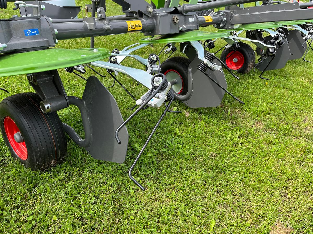Fendt Lotus 770 - Šieno grėblys/ Vartytuvas: foto 4 Fendt Lotus 770 - Šieno grėblys/ Vartytuvas: foto 4
