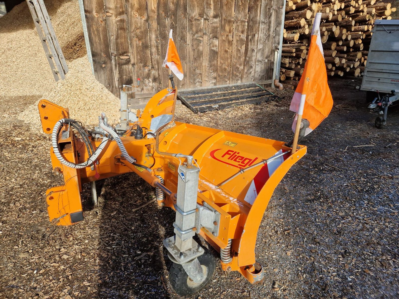 Fliegl Mammut Duplex - Sniego peilis: foto 3 Fliegl Mammut Duplex - Sniego peilis: foto 3