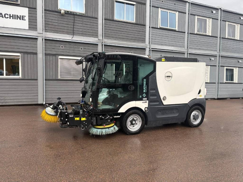 Mathieu MC-210 Azura Flex Street Sweeper - Gatvių šlavimo mašina: foto 1 Mathieu MC-210 Azura Flex Street Sweeper - Gatvių šlavimo mašina: foto 1