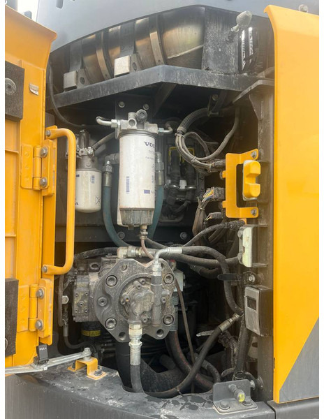 Vikšrinis ekskavatorius Volvo ECR 235 EL: foto 17 Vikšrinis ekskavatorius Volvo ECR 235 EL: foto 17