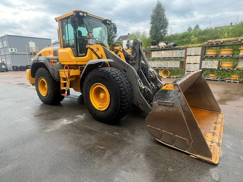 Volvo L 110 H - Ratinis krautuvas: foto 2 Volvo L 110 H - Ratinis krautuvas: foto 2