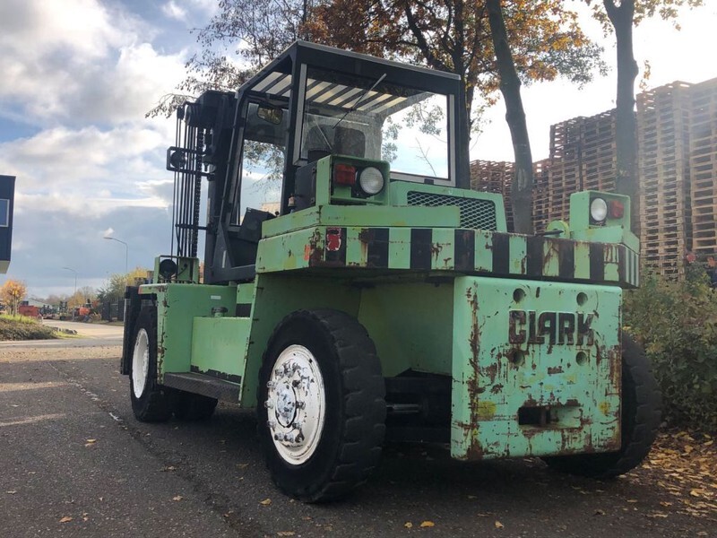 Clark DPL100 - Dyzelinis krautuvas: foto 4 Clark DPL100 - Dyzelinis krautuvas: foto 4