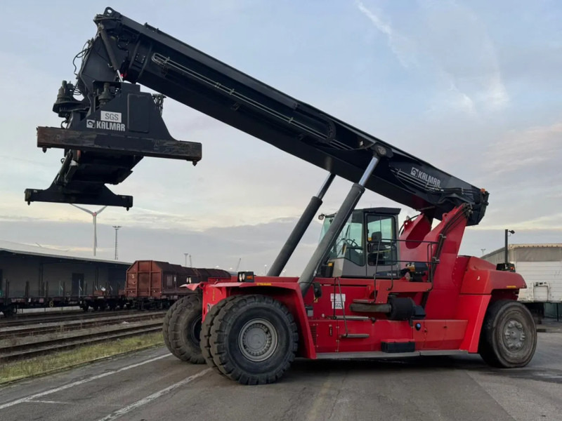 Kalmar DRF450-65S5 - Stelažų krautuvas: foto 2 Kalmar DRF450-65S5 - Stelažų krautuvas: foto 2