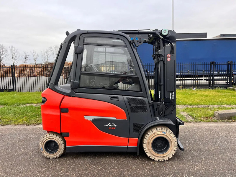 Linde E35HL-01 - Elektrinis krautuvas: foto 1 Linde E35HL-01 - Elektrinis krautuvas: foto 1