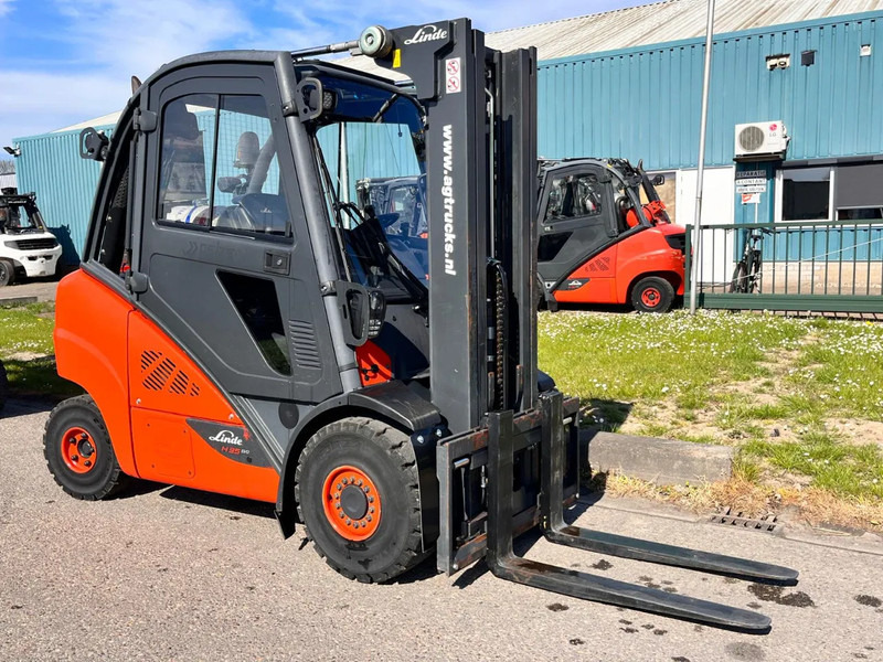 Linde H35T-02 - Dujinis krautuvas: foto 3 Linde H35T-02 - Dujinis krautuvas: foto 3