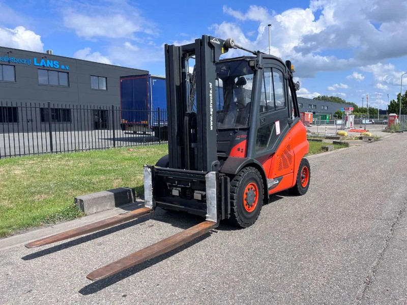 Linde H50T-02 - Dujinis krautuvas: foto 4 Linde H50T-02 - Dujinis krautuvas: foto 4