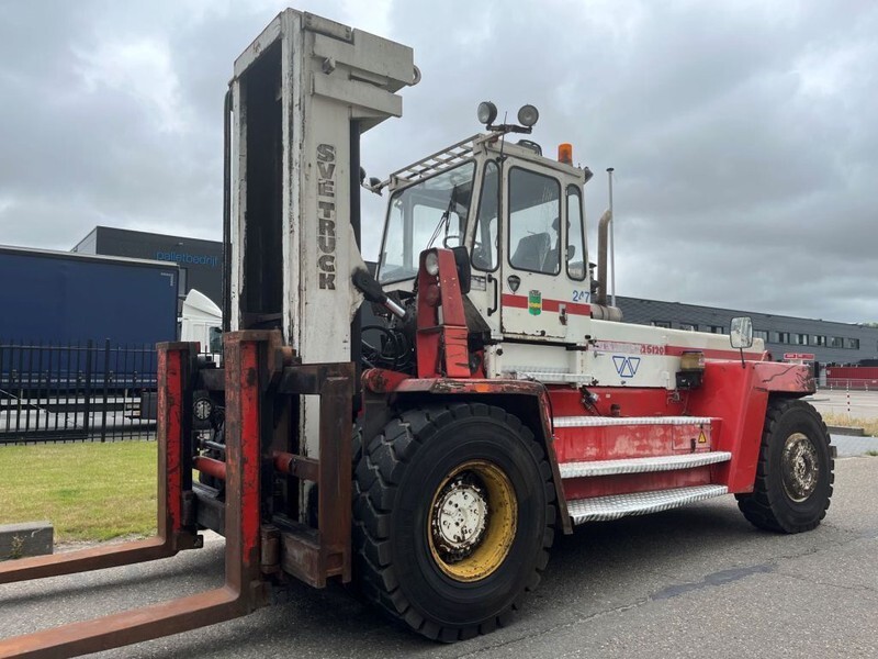 Svetruck 25 120 45 - Dyzelinis krautuvas: foto 5 Svetruck 25 120 45 - Dyzelinis krautuvas: foto 5