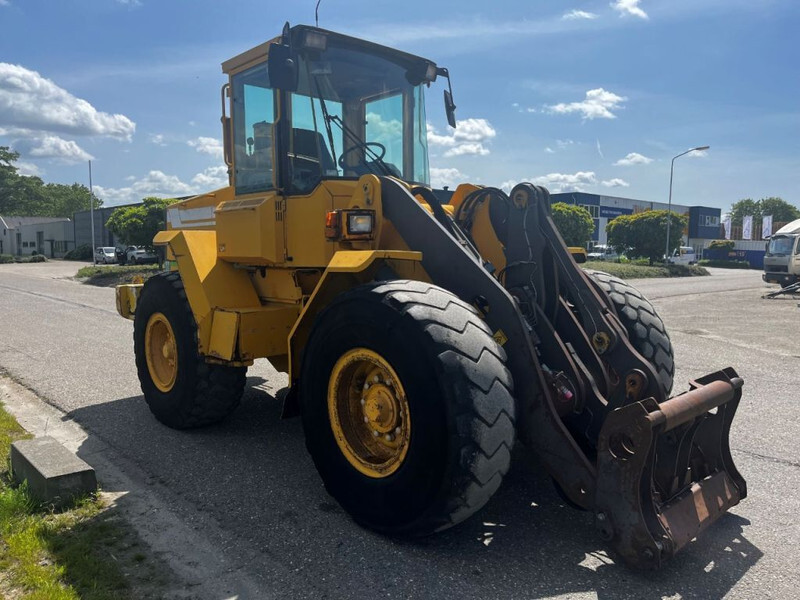 Volvo L70C - Ratinis krautuvas: foto 4 Volvo L70C - Ratinis krautuvas: foto 4