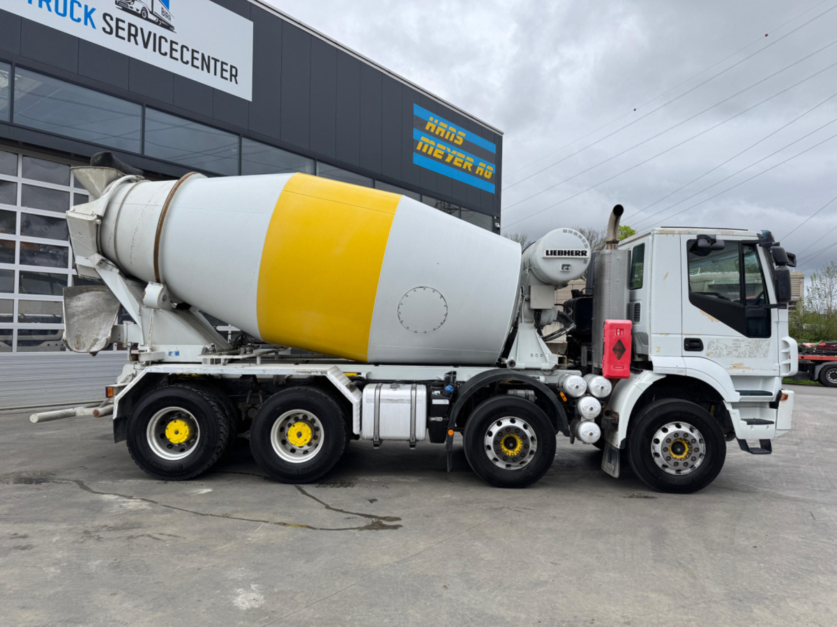 IVECO Trakker 450 8x4 (Liebherr 9m3 2018) - Betonvežis: foto 4 IVECO Trakker 450 8x4 (Liebherr 9m3 2018) - Betonvežis: foto 4