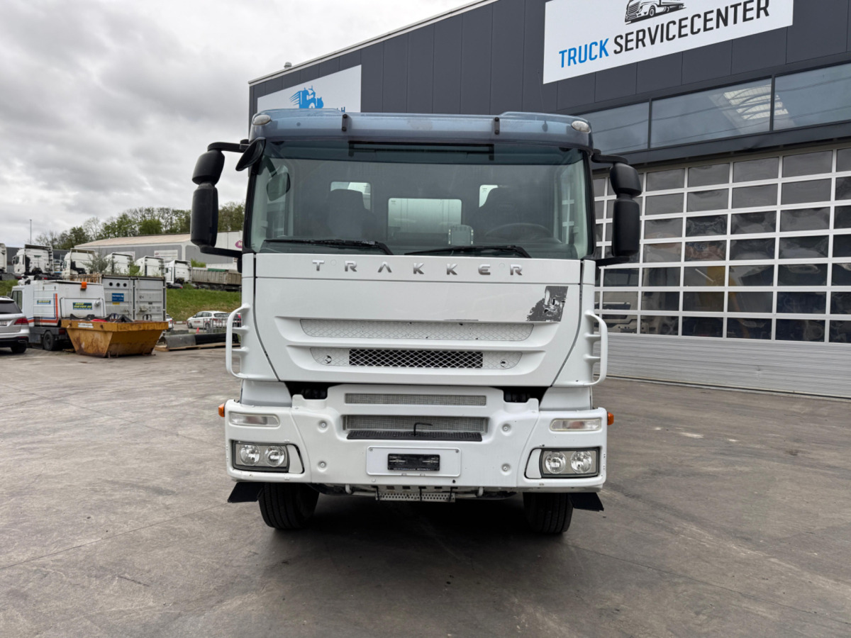 IVECO Trakker 450 8x4 (Liebherr 9m3 2018) - Betonvežis: foto 2 IVECO Trakker 450 8x4 (Liebherr 9m3 2018) - Betonvežis: foto 2