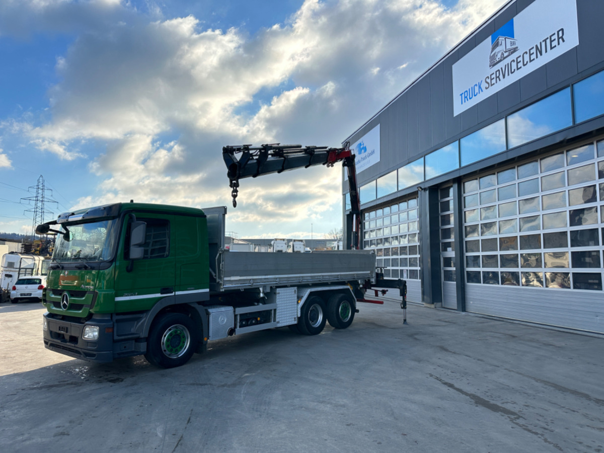 Savivartis sunkvežimis, Sunkvežimis su kranu MERCEDES 2551 V8 6x2 Fassi 185-5 Bj.2020: foto 16