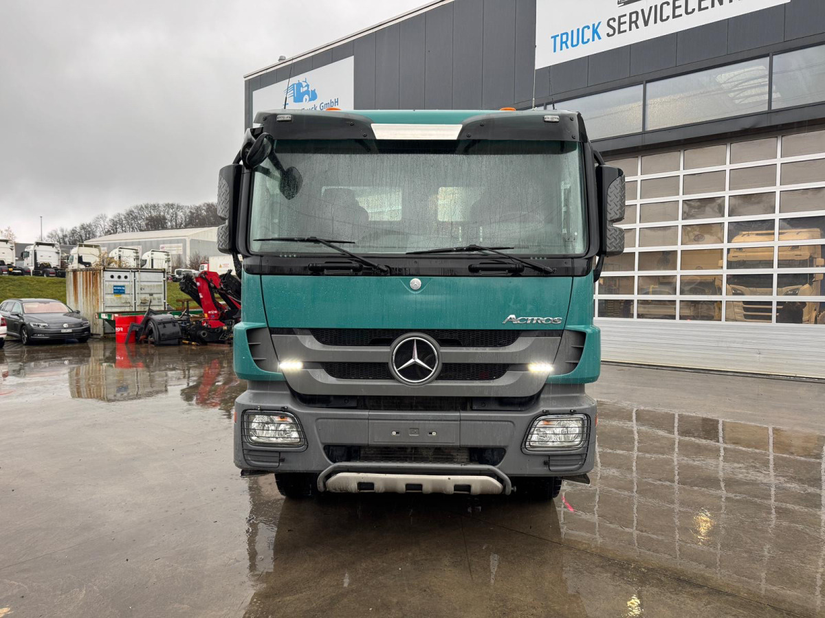 MERCEDES Actros 3248 8x4 Hiab 26T SWS - Hook-lift sunkvežimis: foto 2 MERCEDES Actros 3248 8x4 Hiab 26T SWS - Hook-lift sunkvežimis: foto 2